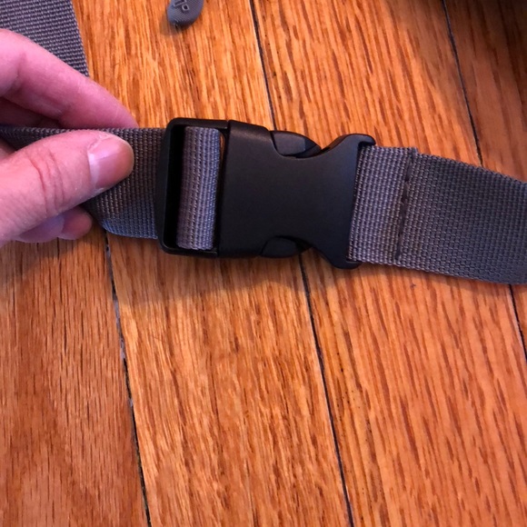 TRAVELON DOUBLE ZIP WAIST PACK NWT LIME GREEN - Picture 5 of 8